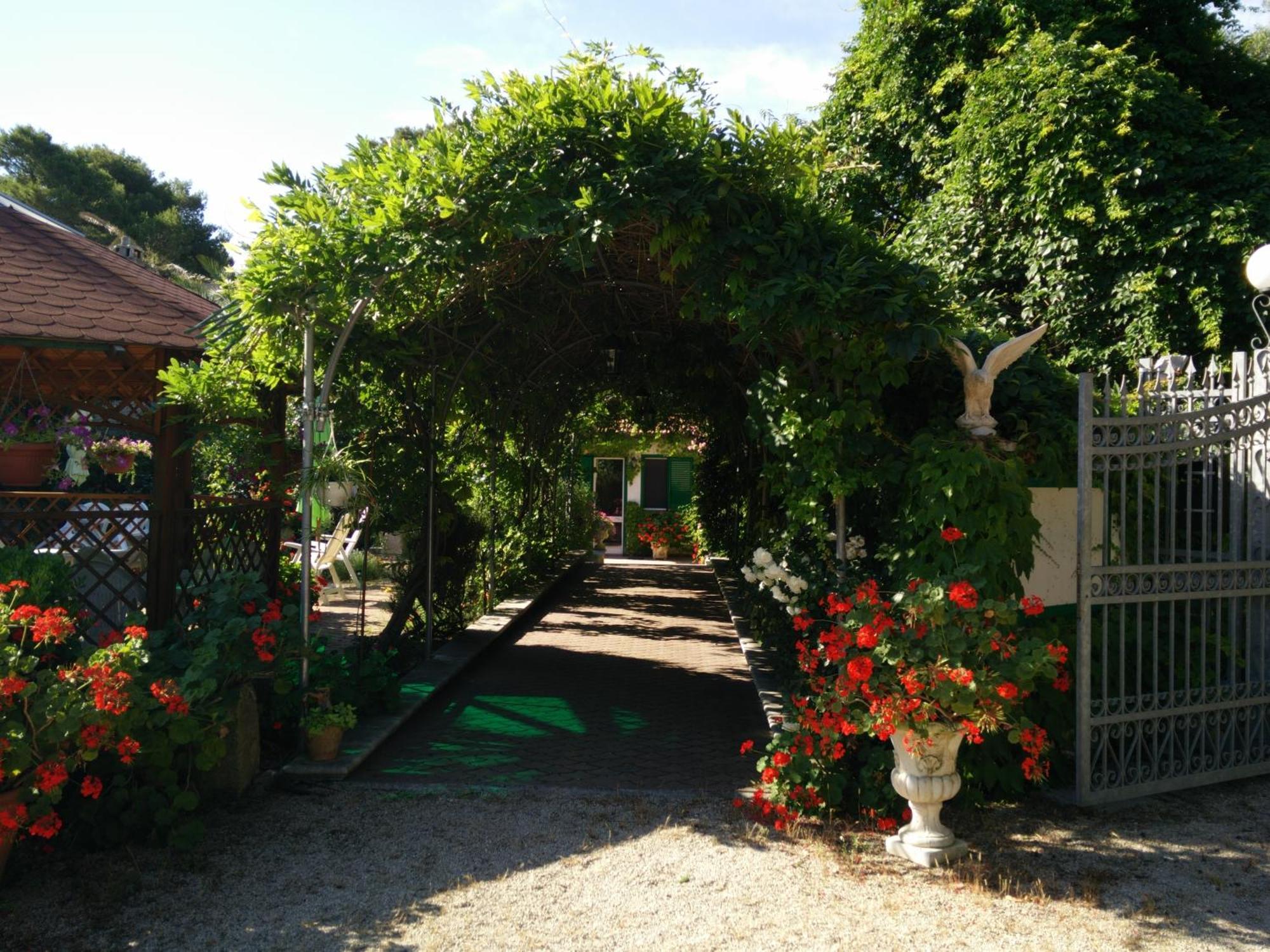 Residenza Villa I Nidi Santa Caterina  Kültér fotó